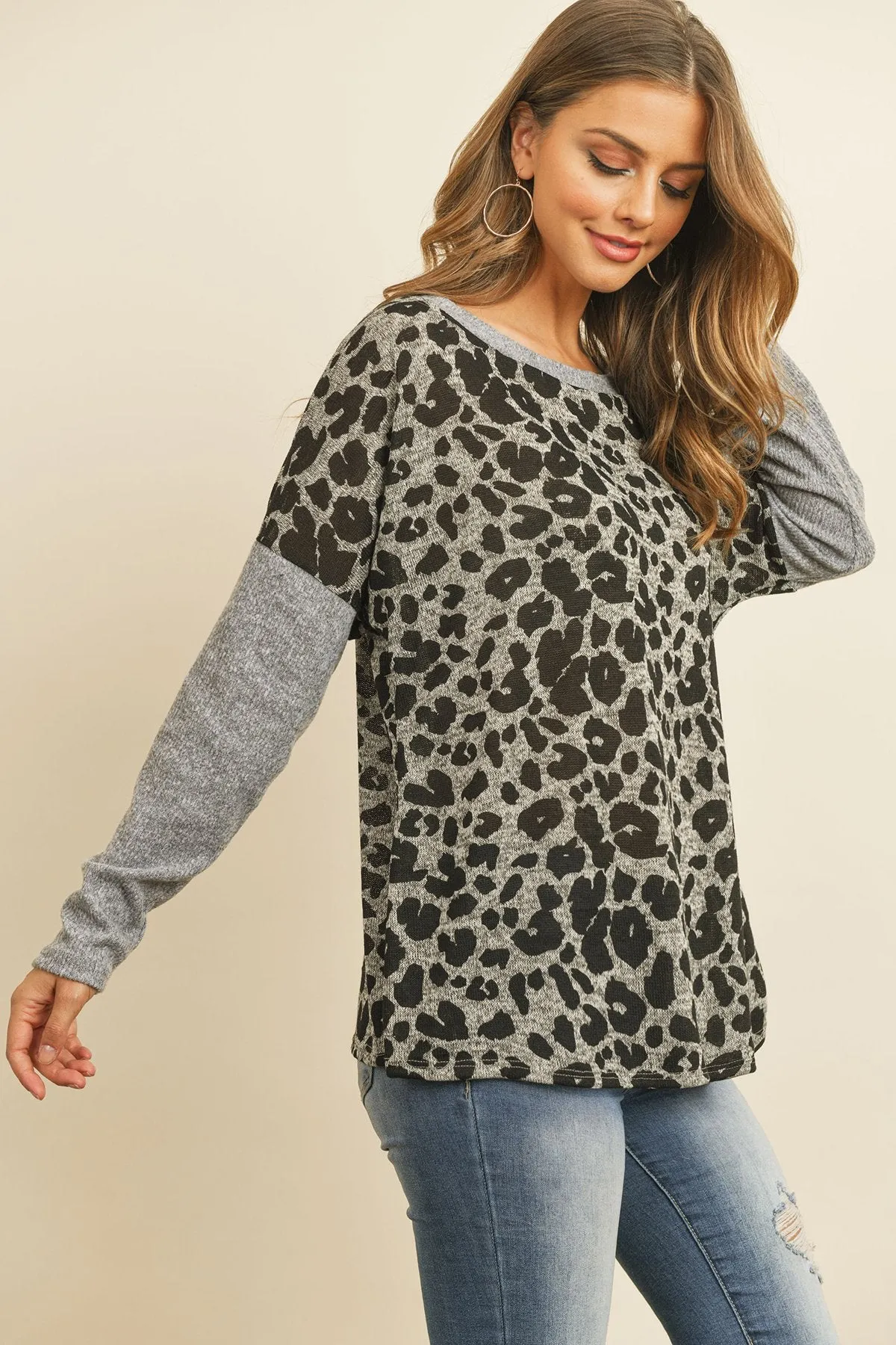 Hacci Brushed Contrast Sleeves Boat Neck Leopard Top
