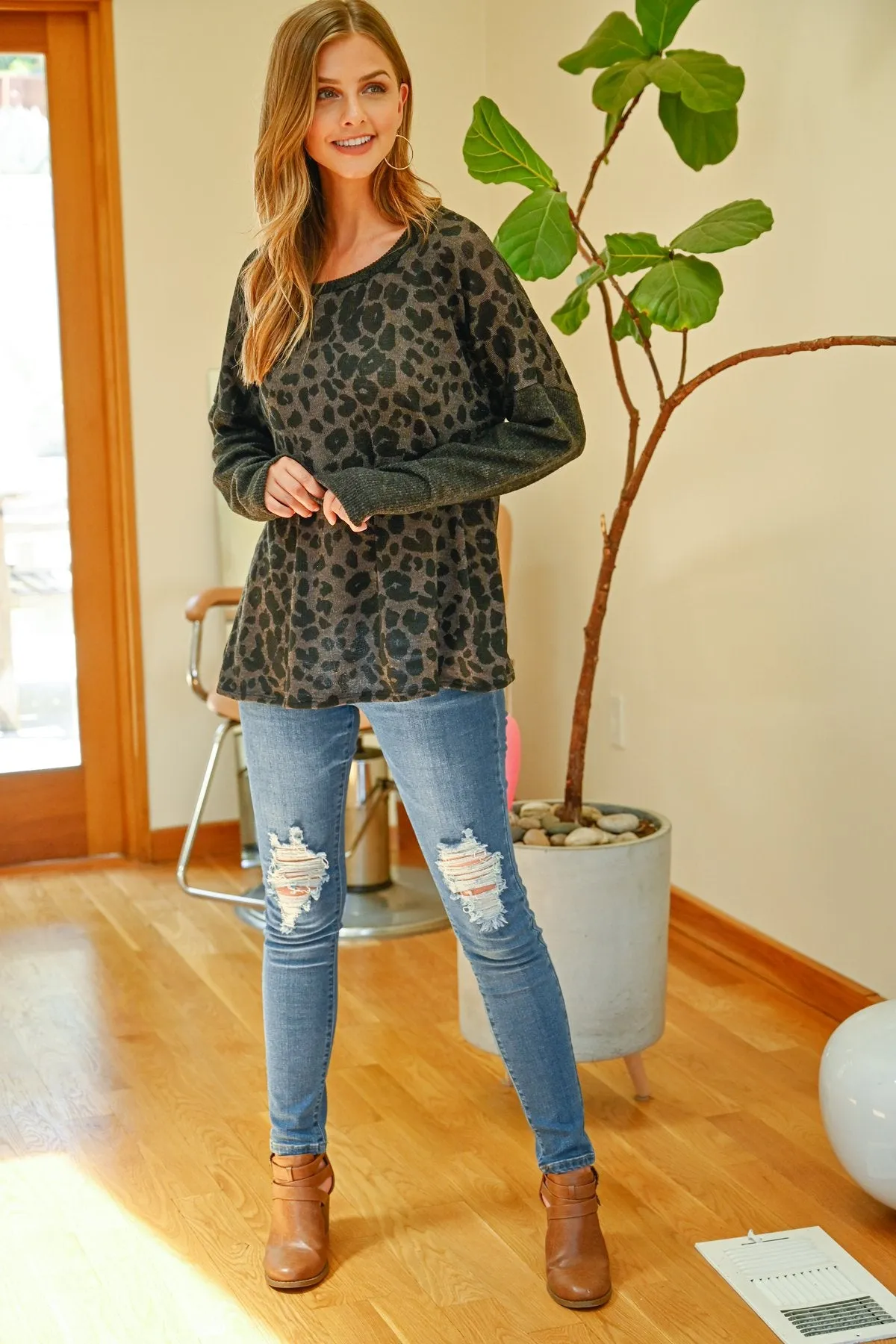 Hacci Brushed Contrast Sleeves Boat Neck Leopard Top