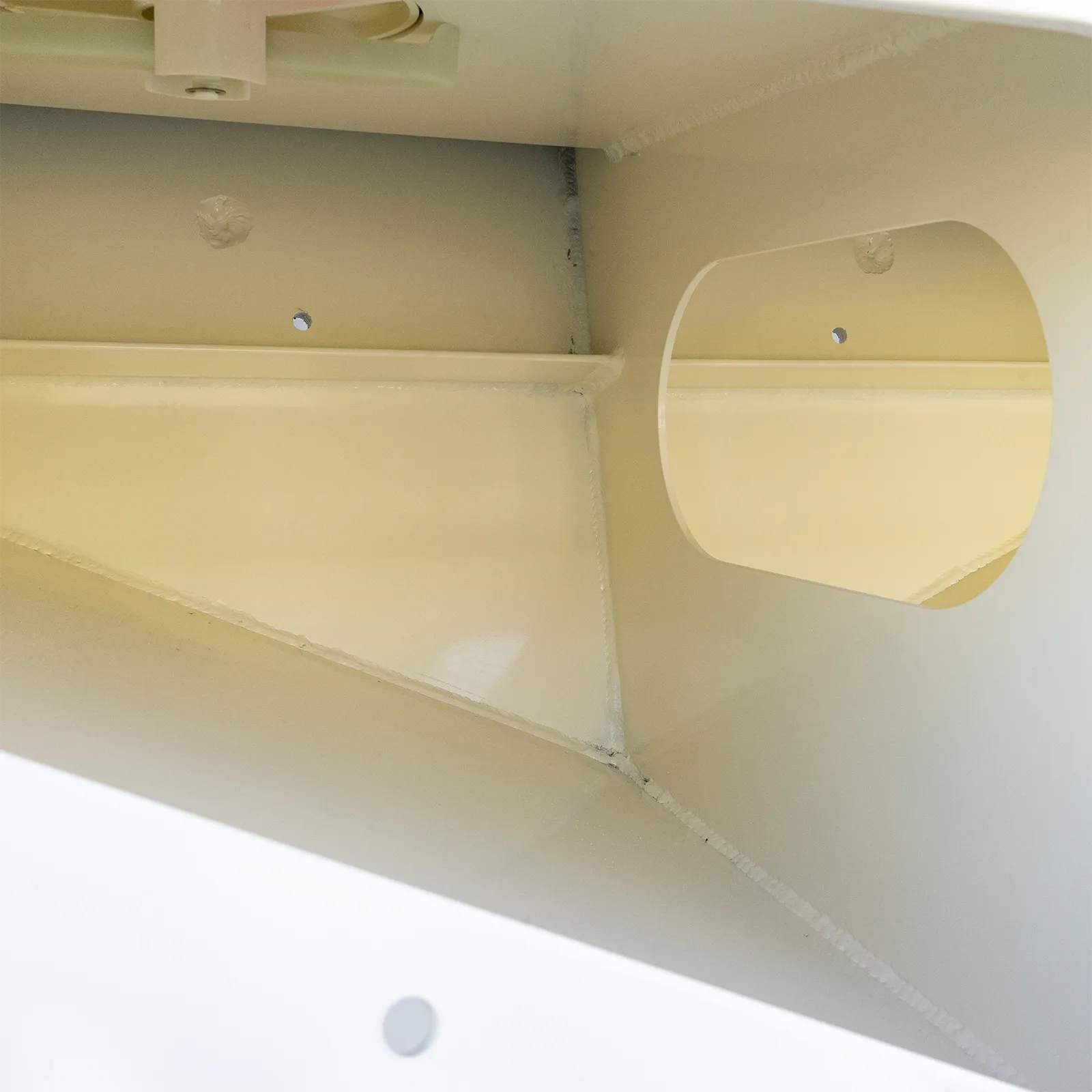 Mako 258 Cuddy 1987 Twin Engine High Flotation Bracket