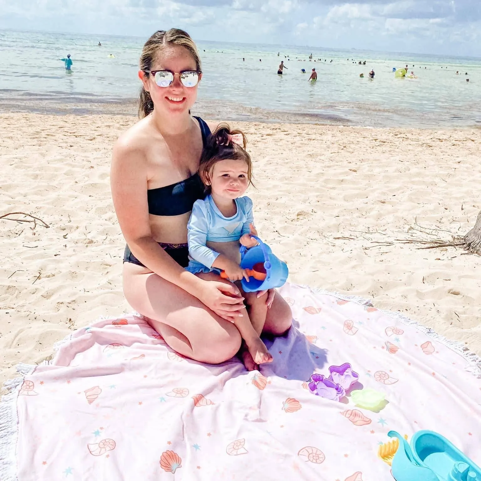 Seashell Beach Towel & Blanket
