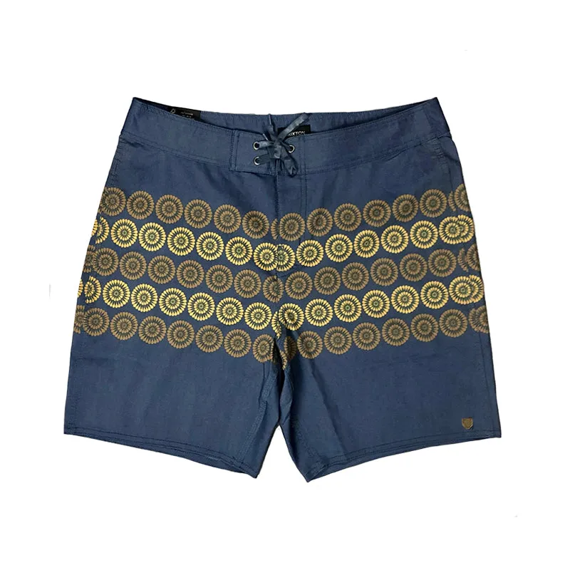 Temple Trunk 18"